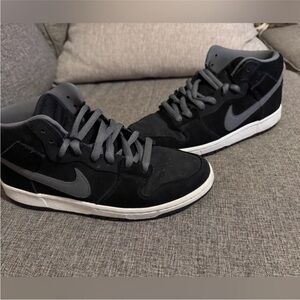 Nike Sb Dunk Mid Griptape Size 9